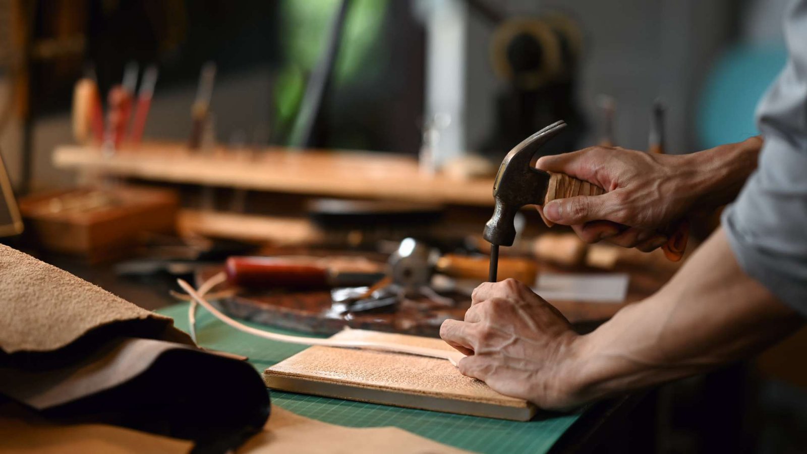 The Role of Craftsmanship in Jepara’s Outdoor Furniture Industry: Heritage, Precision, Export Excellence